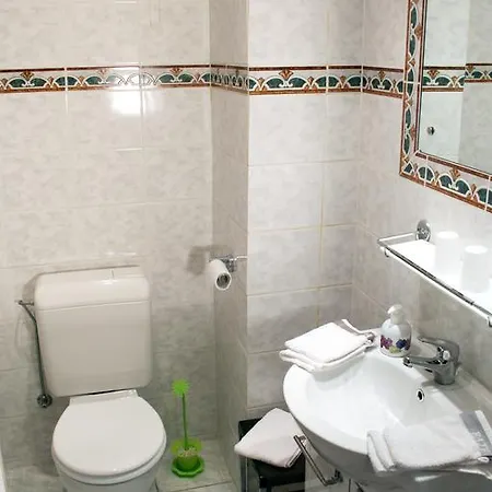 La Source Fleurie Couette-café Profondeville