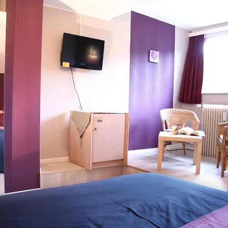 Couette-café La Source Fleurie