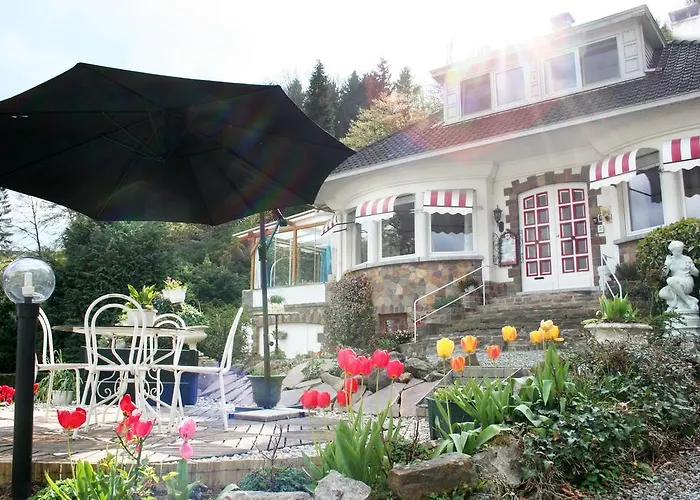 Couette-café La Source Fleurie Profondeville